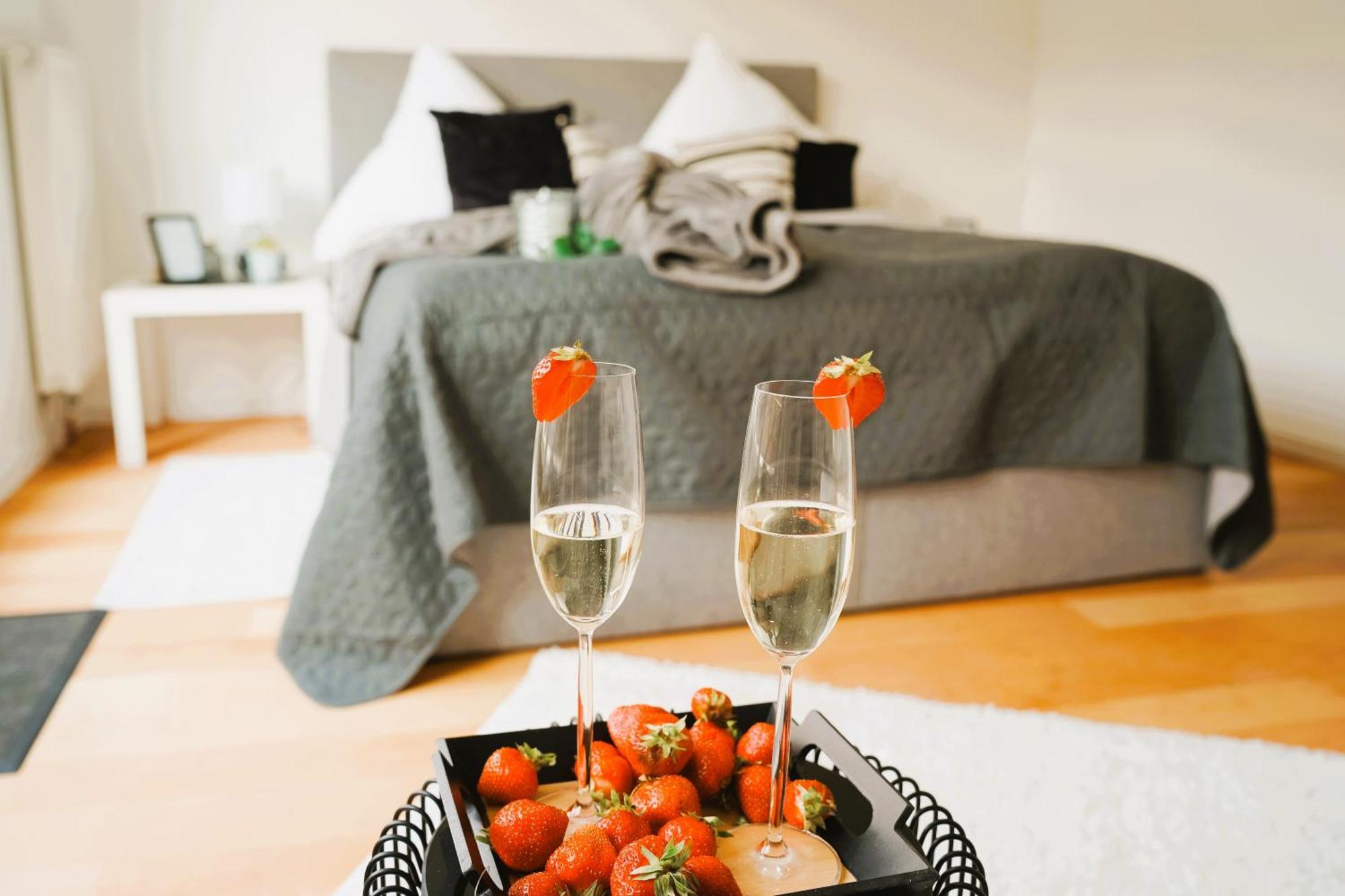 Penthouse Am Dom Altstadt In 200 M, 4 Dachterrassen, Stilvoll Und Ruhig Paderborn