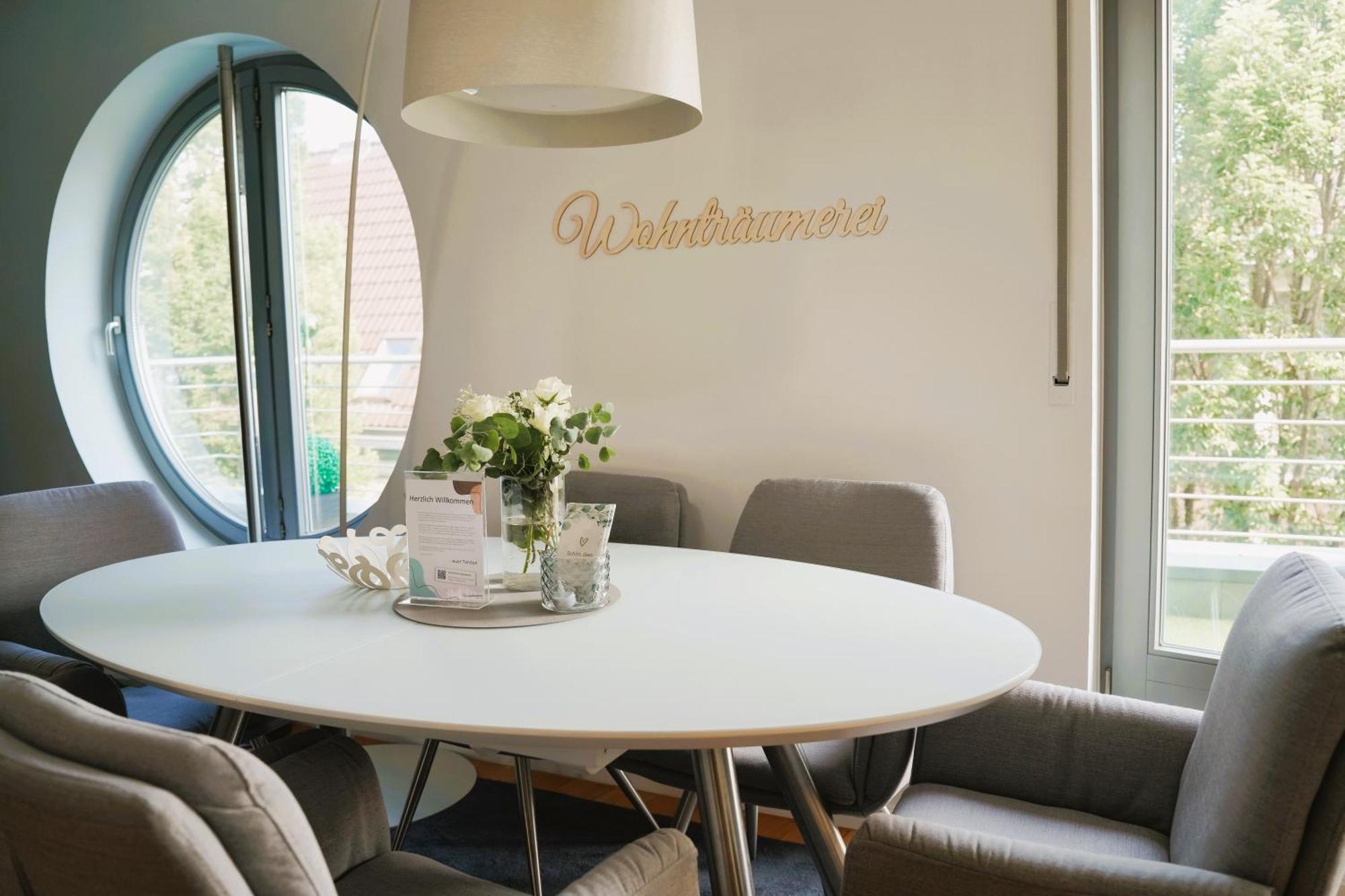 Penthouse Am Dom Altstadt In 200 M, 4 Dachterrassen, Stilvoll Und Ruhig * Paderborn