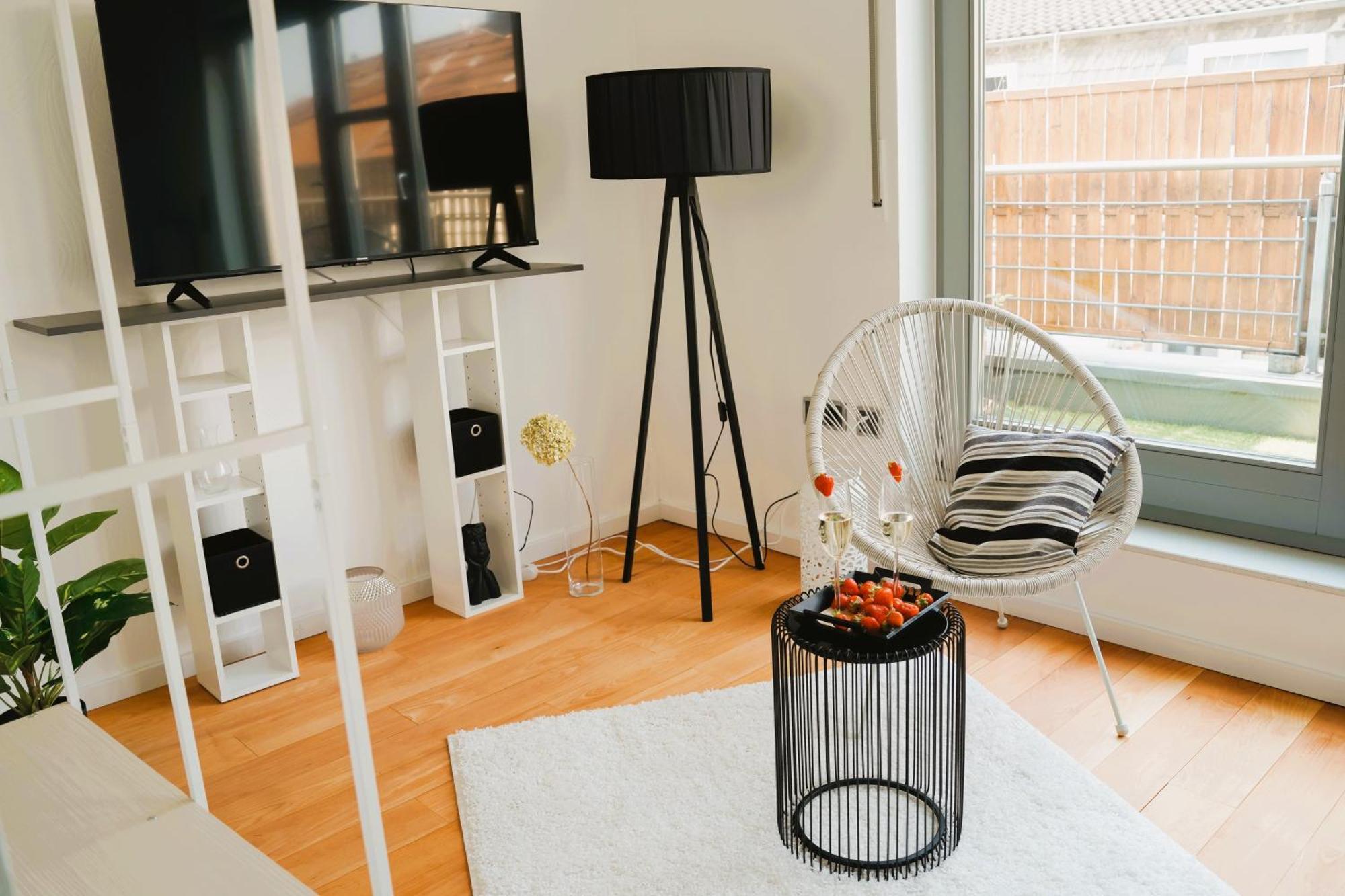 Penthouse Am Dom Altstadt In 200 M, 4 Dachterrassen, Stilvoll Und Ruhig Apartment Paderborn